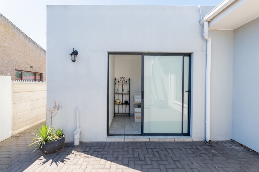 4 Bedroom Property for Sale in Laaiplek Western Cape